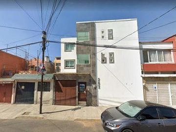 Oportunidad Casa en Ignacio Allende #282, Col. Claveria, Alcaldía Azcapotzalco, recuperación bancaria.