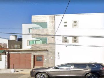Oportunidad Casa en Ignacio Allende #282, Col. Claveria, Alcaldía Azcapotzalco, recuperación bancaria.