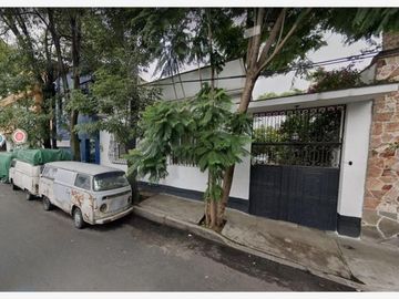 Oportunidad Casa en Calle Libertad #19, Col. San Alvaro, Alcaldía Azcapotzalco, recuperación bancaria.