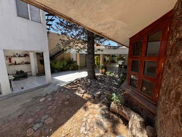 🏡 CASA EN VENTA – COL. ARBIDE, LEÓN GTO. PRECIO OPORTUNIDAD $ 7,900,000 MXN PRECIO DE AVALUO $ 12,700,000 MXN