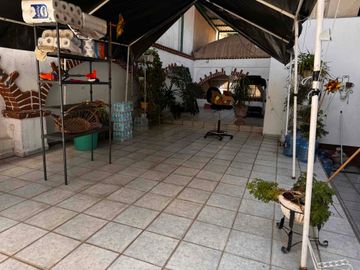 🏡 CASA EN VENTA – COL. ARBIDE, LEÓN GTO. PRECIO OPORTUNIDAD $ 7,900,000 MXN PRECIO DE AVALUO $ 12,700,000 MXN