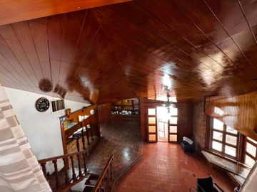 🏡 CASA EN VENTA – COL. ARBIDE, LEÓN GTO. PRECIO OPORTUNIDAD $ 7,900,000 MXN PRECIO DE AVALUO $ 12,700,000 MXN