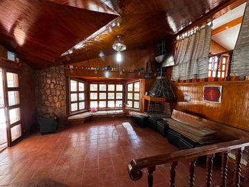🏡 CASA EN VENTA – COL. ARBIDE, LEÓN GTO. PRECIO OPORTUNIDAD $ 7,900,000 MXN PRECIO DE AVALUO $ 12,700,000 MXN