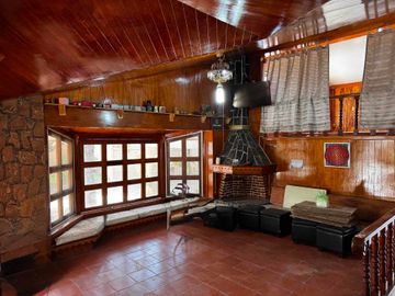 🏡 CASA EN VENTA – COL. ARBIDE, LEÓN GTO. PRECIO OPORTUNIDAD $ 7,900,000 MXN PRECIO DE AVALUO $ 12,700,000 MXN