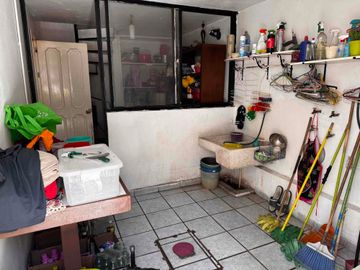 🏡 CASA EN VENTA – COL. ARBIDE, LEÓN GTO. PRECIO OPORTUNIDAD $ 7,900,000 MXN PRECIO DE AVALUO $ 12,700,000 MXN