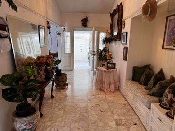 🏡 CASA EN VENTA – COL. ARBIDE, LEÓN GTO. PRECIO OPORTUNIDAD $ 7,900,000 MXN PRECIO DE AVALUO $ 12,700,000 MXN