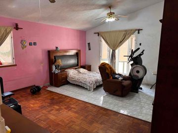 🏡 CASA EN VENTA – COL. ARBIDE, LEÓN GTO. PRECIO OPORTUNIDAD $ 7,900,000 MXN PRECIO DE AVALUO $ 12,700,000 MXN