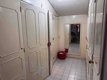 🏡 CASA EN VENTA – COL. ARBIDE, LEÓN GTO. PRECIO OPORTUNIDAD $ 7,900,000 MXN PRECIO DE AVALUO $ 12,700,000 MXN