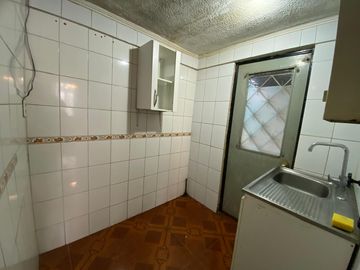 Casa en Villa Las Flores Oriente, Maipú.
