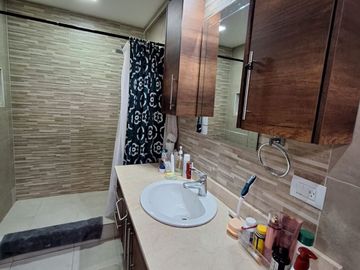 VENTA CASA INDEPENDIENTE CON AMPLIO TERRENO SECTOR CONOCOTO