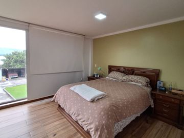 VENTA CASA INDEPENDIENTE CON AMPLIO TERRENO SECTOR CONOCOTO