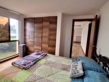 VENTA CASA INDEPENDIENTE CON AMPLIO TERRENO SECTOR CONOCOTO