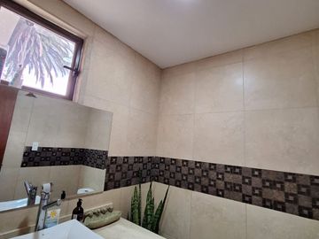 VENTA CASA INDEPENDIENTE CON AMPLIO TERRENO SECTOR CONOCOTO
