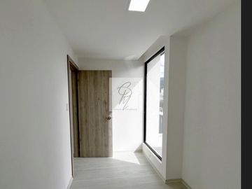 VENDO CASA CUMBAYÁ LA PRIMAVERA 3 DORMITORIOS