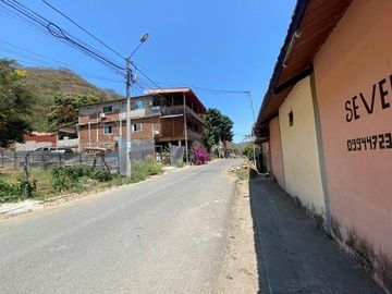 VENTA DE SALON DE EVENTOS, PORTOVELO