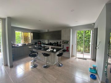 Se vende casa campestre en urbanización Tres jardines - Tuluá Valle del Cauca