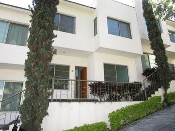 Casa en Codominio con Alberca en Col. San Antón, Cuernavaca Morelos.