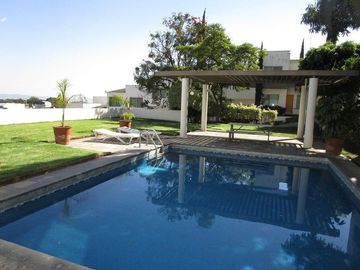 Casa en Codominio con Alberca en Col. San Antón, Cuernavaca Morelos.