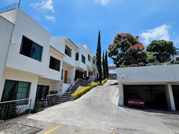 Casa en Codominio con Alberca en Col. San Antón, Cuernavaca Morelos.