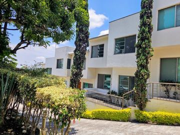Casa en Codominio con Alberca en Col. San Antón, Cuernavaca Morelos.