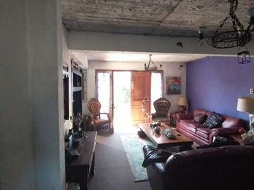 Casa y tereno amplios 3 dormitorios dos baños comuna La Florida