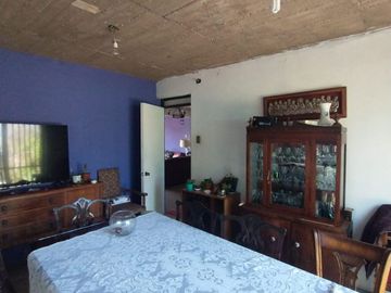 Casa y tereno amplios 3 dormitorios dos baños comuna La Florida