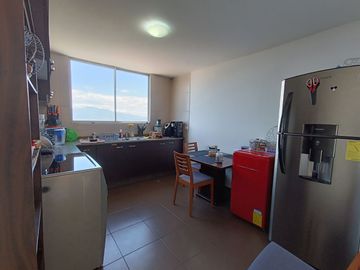 UIDE RENTA CASA AMOBLADA