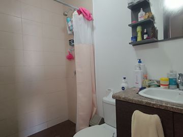 UIDE RENTA CASA AMOBLADA