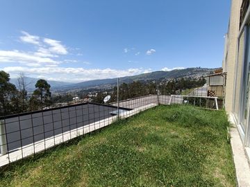 UIDE RENTA CASA AMOBLADA