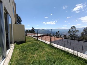 UIDE RENTA CASA AMOBLADA