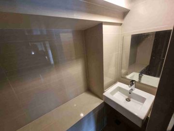RFO 1BR Loft unit beside NAIA T3 Rent to Own 3% DP Move In