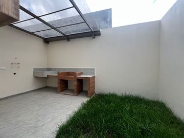 CASA POR ESTRENAR DE 4 DORMITORIOS EN VENTA SECTOR RICAURTE