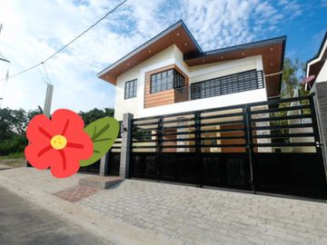 House & Lot For Sale in Buenavista Hills Tagaytay City-MC