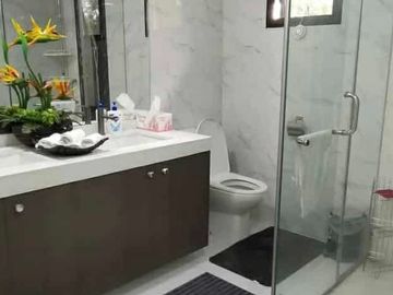 House and Lot with POOL in Buenavista Hills 2, Tagaytay for SALE! 300 sqm at 23M