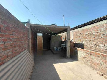 🏡 ¡Gran Oportunidad! Casa En Venta De 3 Pisos Con Opcion De Negocio En Excelente Ubicación – Calle La Mar A Media Cuadra De La Av. Cutervo