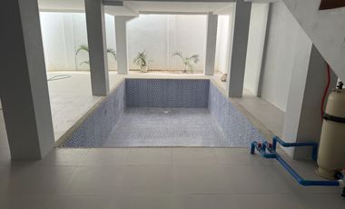 House and Lot with POOL Bgy. Maiitim II West, Tagaytay for SALE! 420 sqm at 18M neg