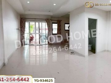 YG-934625 Townhome B-Home Yak Louis, Chiang Mai, near Payap University