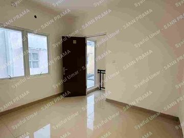rumah 2 lantai semi furnish di andara vilage