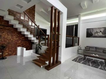 House & Lot w/ POOL & Jacuzzi in Tagaytay Country Homes 3 for SALE! 400 sqm at 35M