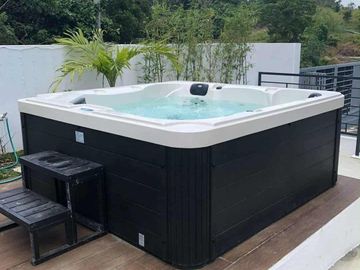 House & Lot w/ POOL & Jacuzzi in Tagaytay Country Homes 3 for SALE! 400 sqm at 35M