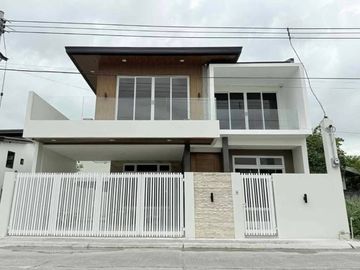 FOR SALE BRAND NEW MODERN HOME IN ANGELES CITY NEAR MARQUEE MALL, LANDERS AND NLEX ANGELES TOLL