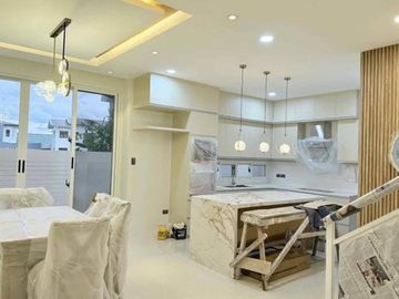 FOR SALE BRAND NEW MODERN HOME IN ANGELES CITY NEAR MARQUEE MALL, LANDERS AND NLEX ANGELES TOLL