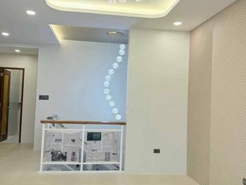 FOR SALE BRAND NEW MODERN HOME IN ANGELES CITY NEAR MARQUEE MALL, LANDERS AND NLEX ANGELES TOLL