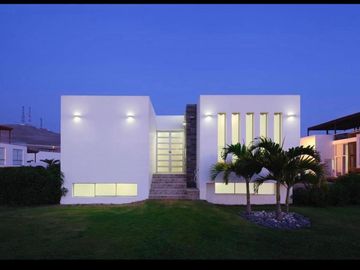 🏡 VENDO LINDA CASA DE PLAYA EL CORAL, Km 94.3 de la Panamericana Sur, CONDOMINIO EL CORAL, a 3 minutos del Boulevard de Asia, 7 DORM