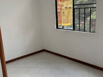 VENDO EN CALI CERCA A LA AUTOPISTA SUR ORIENTAL Y A LA 56 (AV. GUADALUPE) APARTAMENTO EN UNIDAD RESIDENCIAL  BUENO, BONITO Y BARATO, ESTRATO 5, $390M