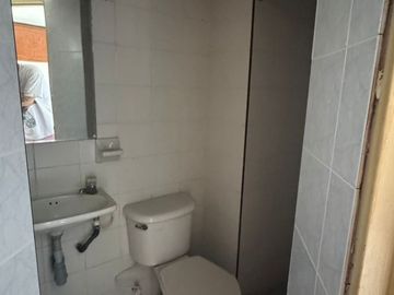VENDO EN CALI CERCA A LA AUTOPISTA SUR ORIENTAL Y A LA 56 (AV. GUADALUPE) APARTAMENTO EN UNIDAD RESIDENCIAL  BUENO, BONITO Y BARATO, ESTRATO 5, $390M