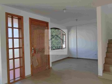 Vendo moderna casa esquinera acogedora por estrenar