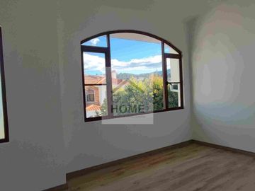 Vendo moderna casa esquinera acogedora por estrenar