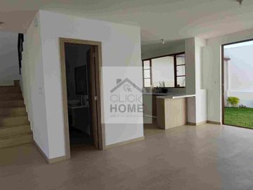 Vendo moderna casa esquinera acogedora por estrenar
