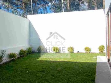 Vendo moderna casa esquinera acogedora por estrenar